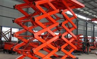 液壓升降臺(tái)在舞臺(tái)搭建中的應(yīng)用